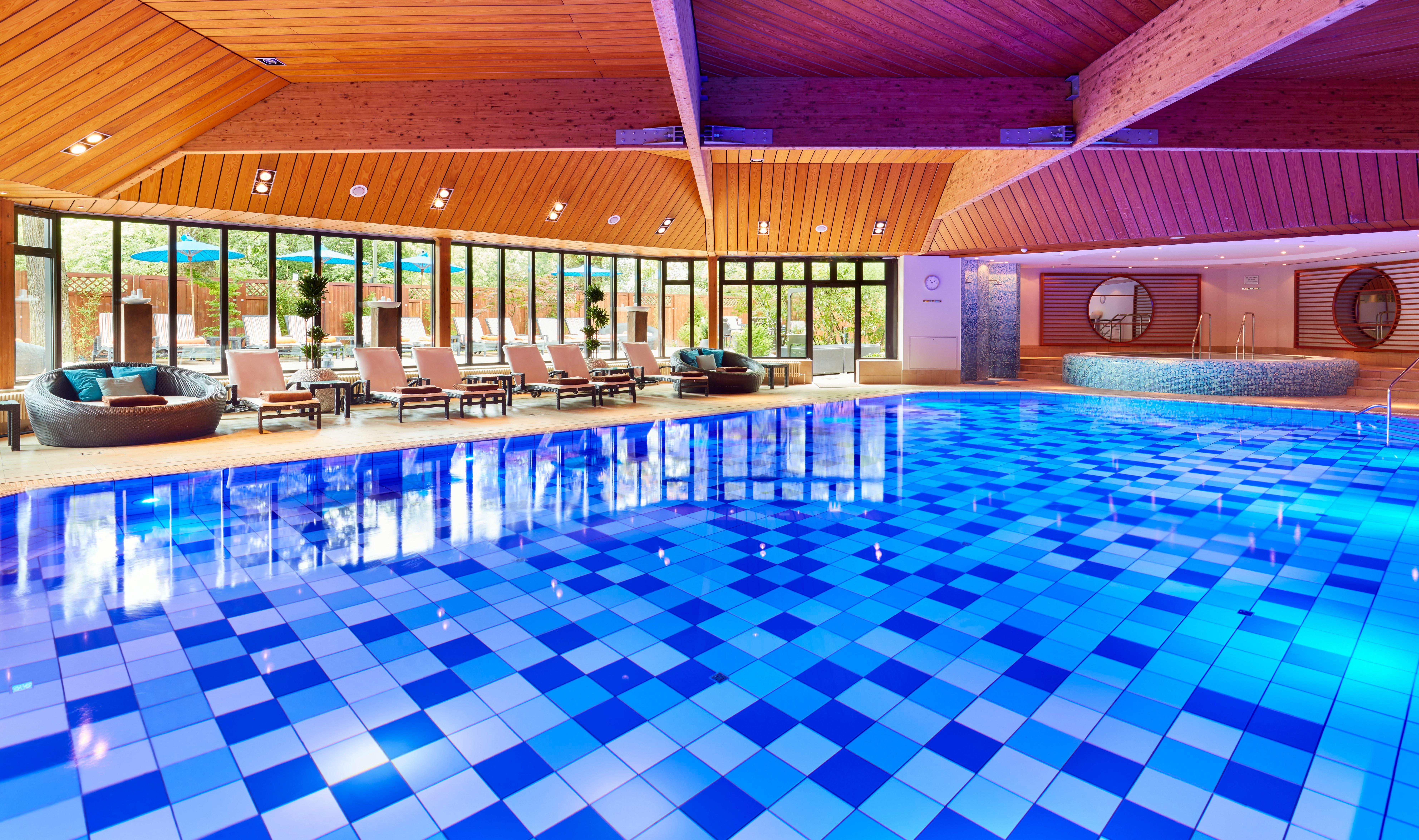 Intercontinental Berlin By Ihg Hotel Екстериор снимка Indoor pool
