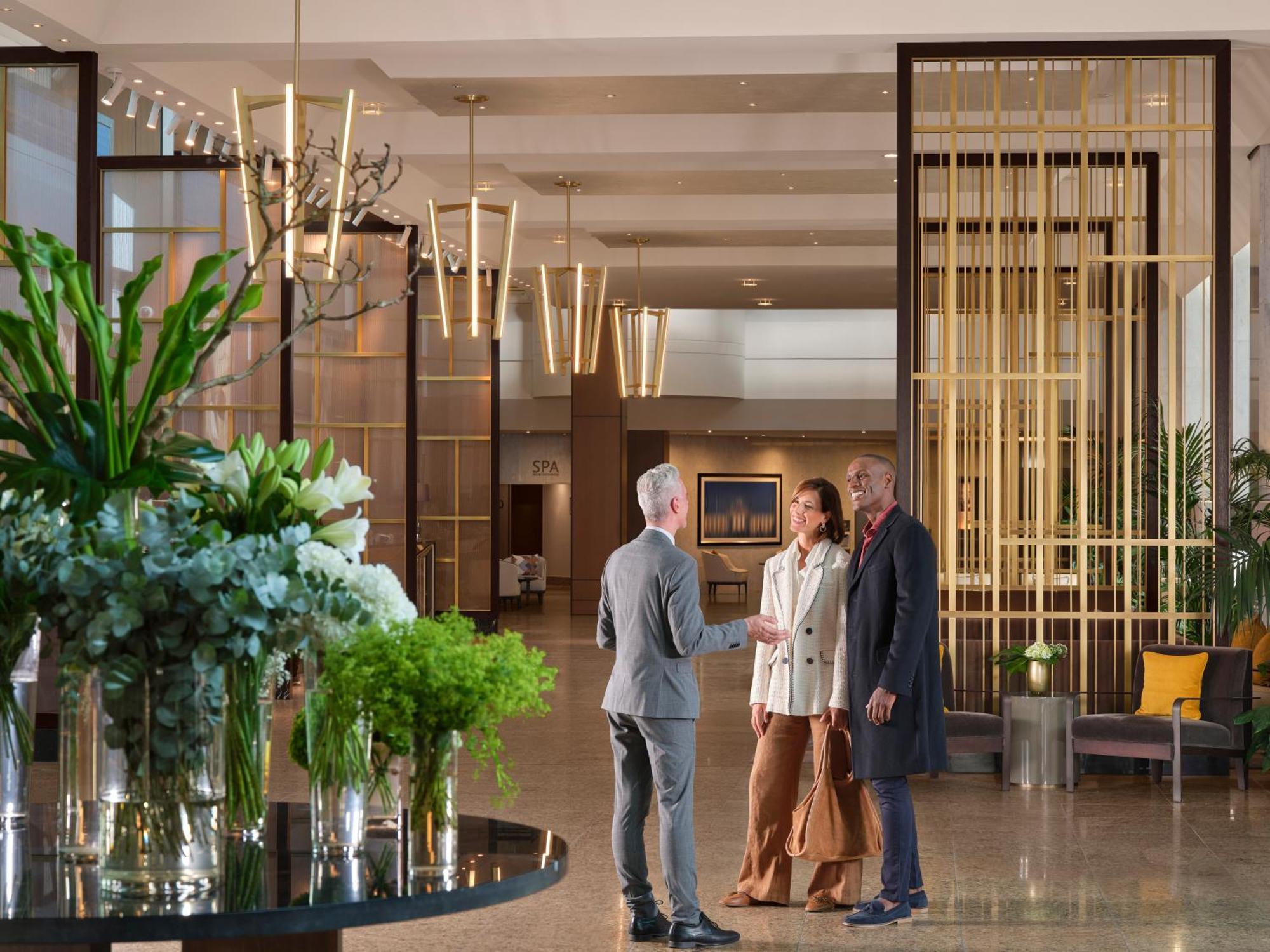 Intercontinental Berlin By Ihg Hotel Екстериор снимка The lobby of the InterContinental Dublin